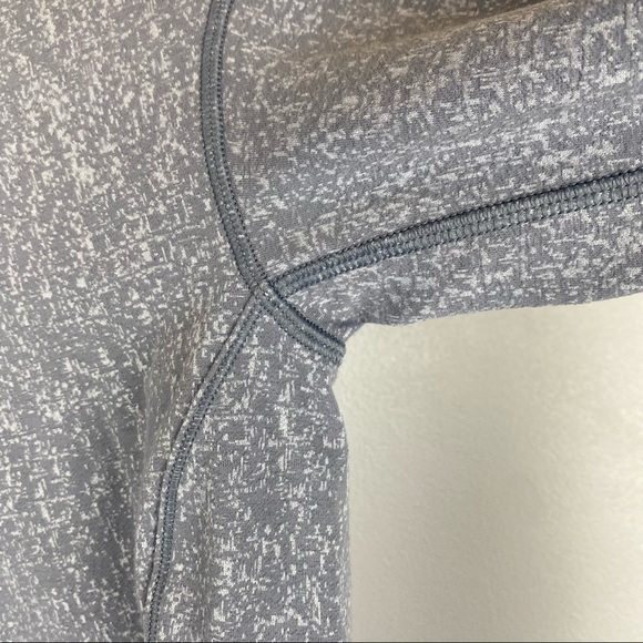 Lululemon Outrun Long Sleeve Running Luon Suited Jacquard Arctic Grey Size 6 - Picture 8 of 9